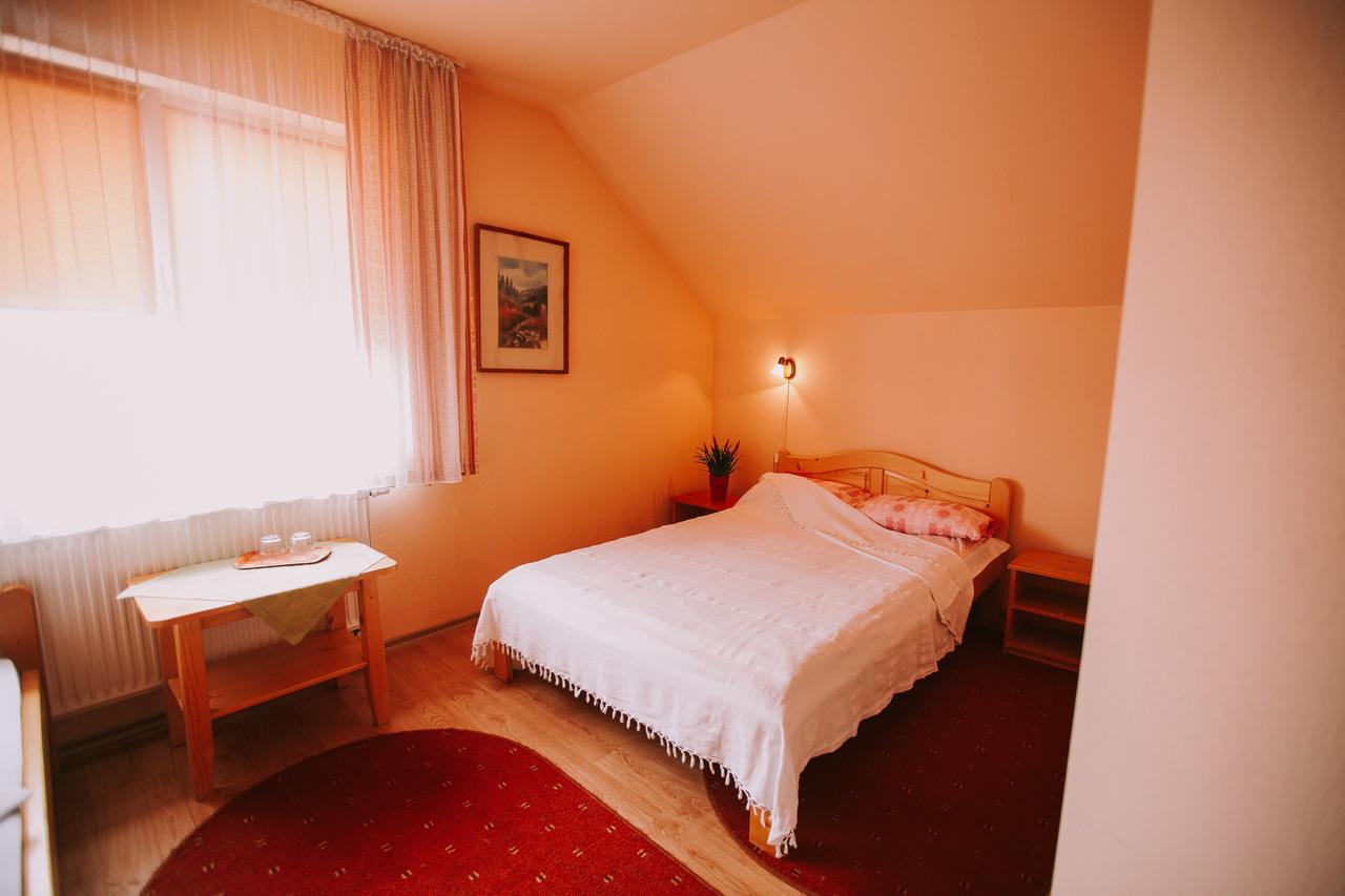 Bosnyak Panzio Bed & Breakfast Odorheiu Secuiesc Luaran gambar